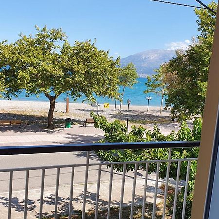 Nafpaktos Beach House Sea View Apartment First Floor Zewnętrze zdjęcie