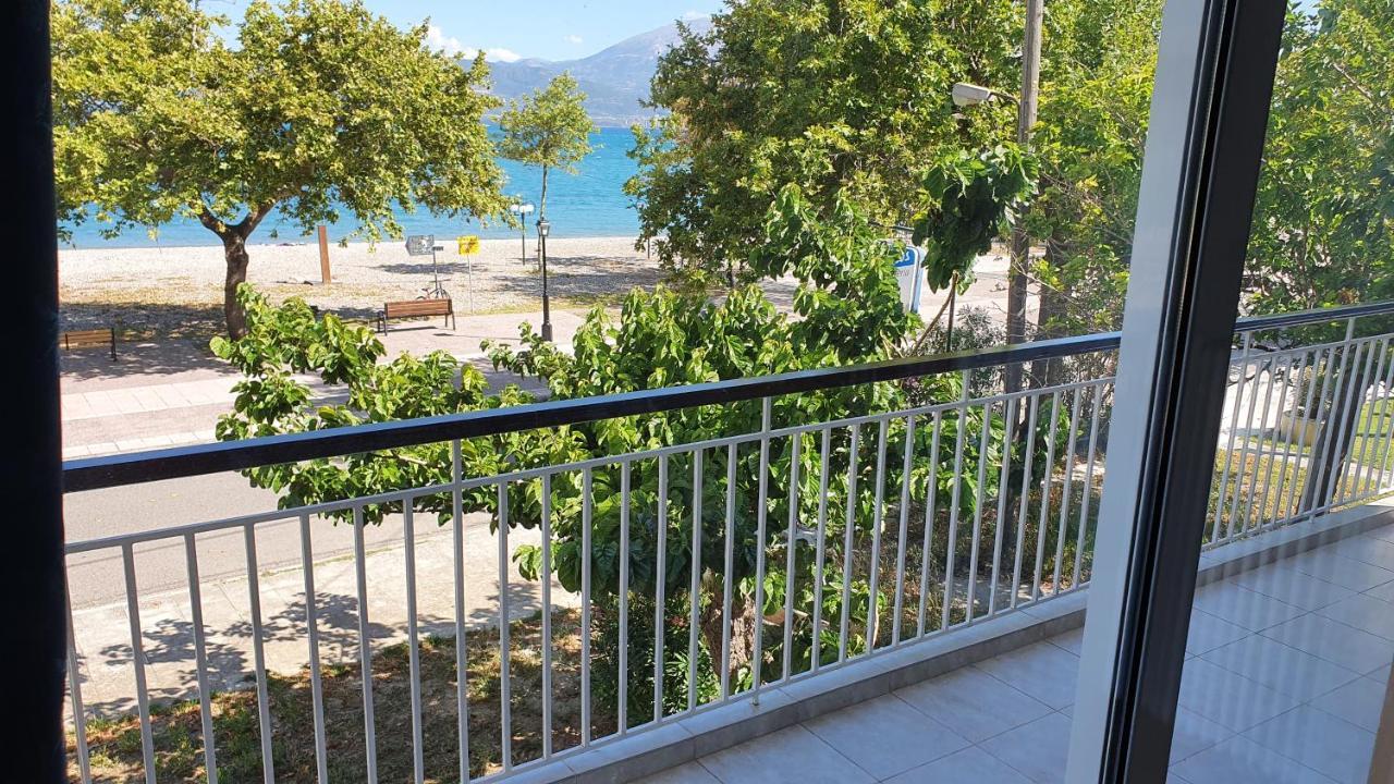 Nafpaktos Beach House Sea View Apartment First Floor Zewnętrze zdjęcie