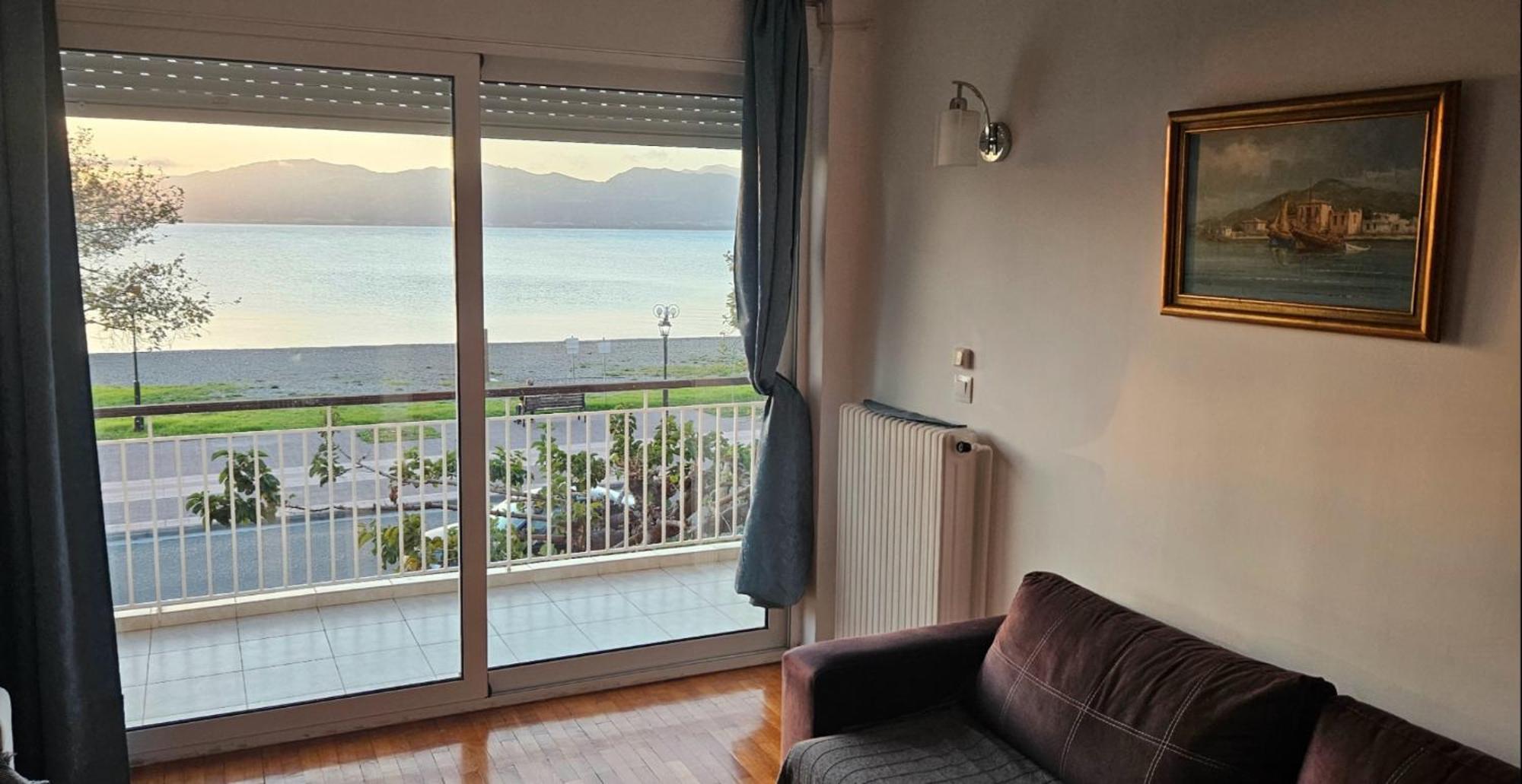 Nafpaktos Beach House Sea View Apartment First Floor Zewnętrze zdjęcie
