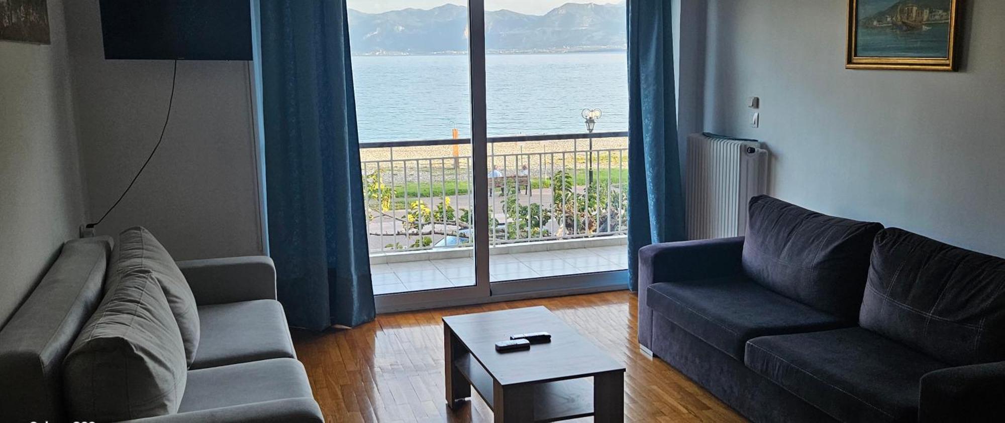 Nafpaktos Beach House Sea View Apartment First Floor Zewnętrze zdjęcie