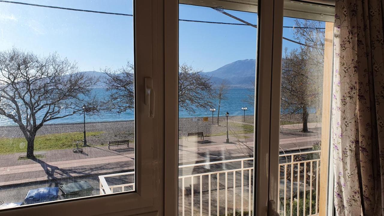 Nafpaktos Beach House Sea View Apartment First Floor Zewnętrze zdjęcie